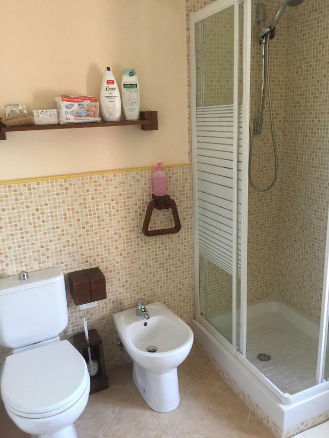 Casa Vacanze Elena Rometta ภายนอก รูปภาพ