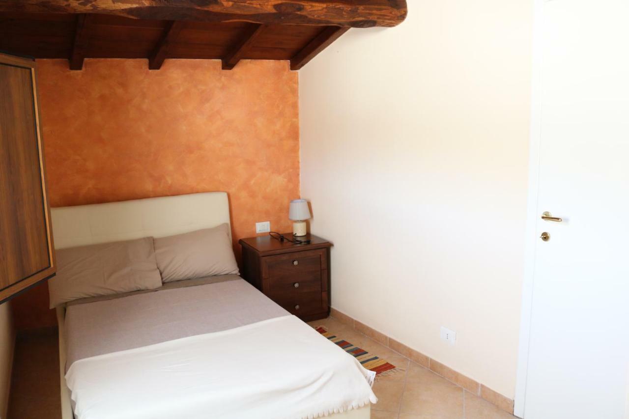 Casa Vacanze Elena Rometta ภายนอก รูปภาพ
