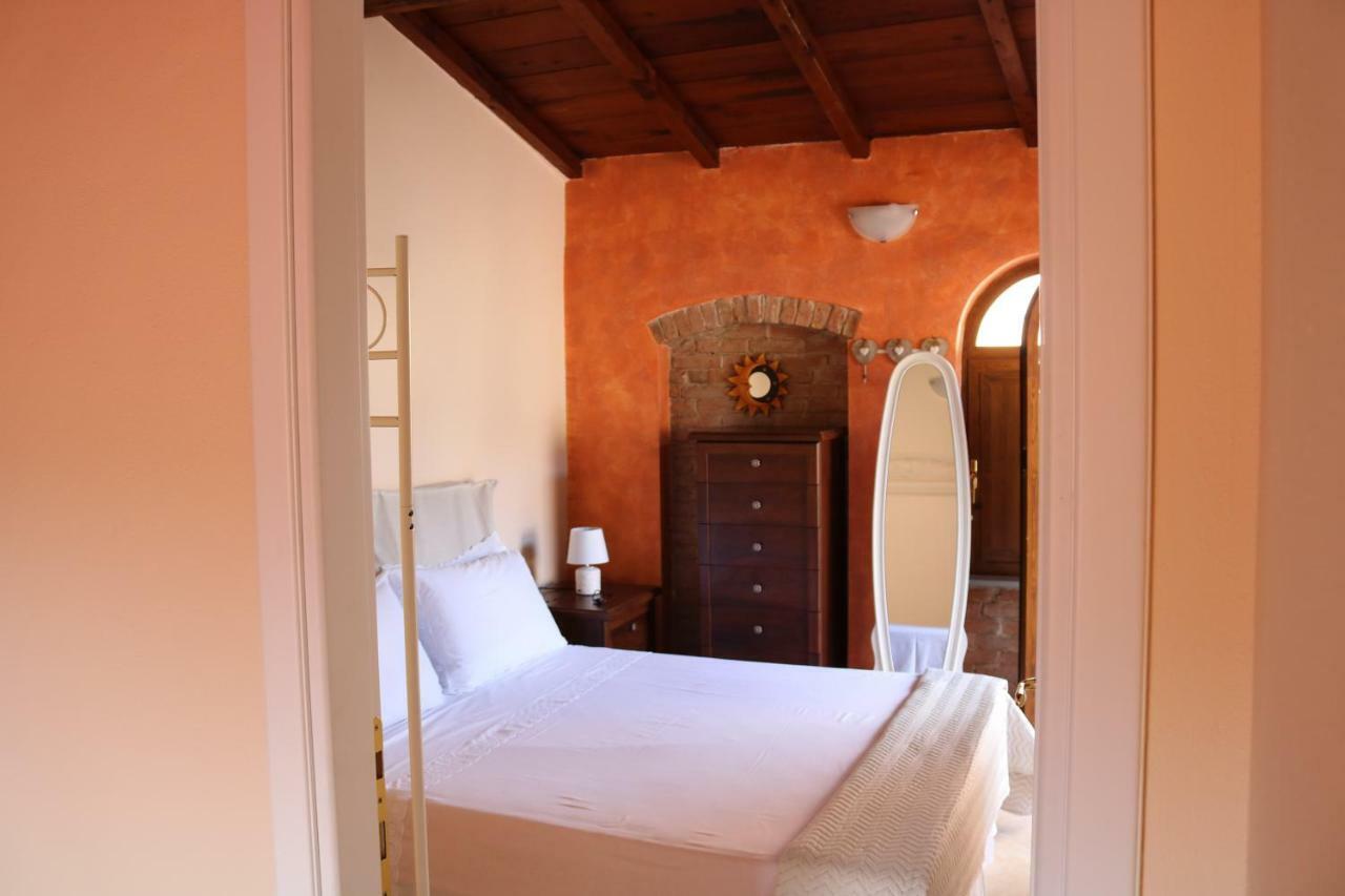 Casa Vacanze Elena Rometta ภายนอก รูปภาพ
