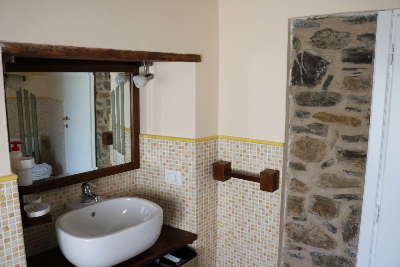 Casa Vacanze Elena Rometta ภายนอก รูปภาพ