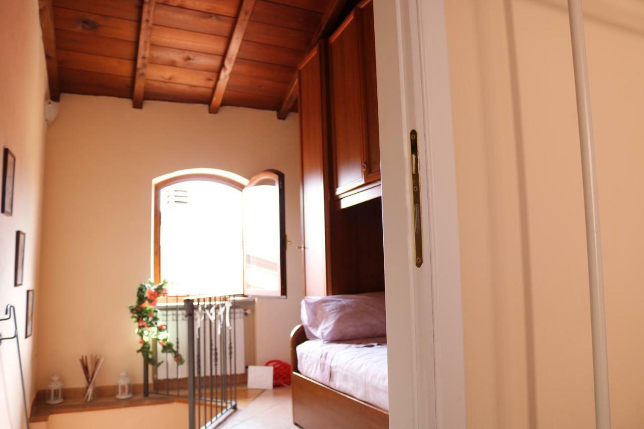 Casa Vacanze Elena Rometta ภายนอก รูปภาพ