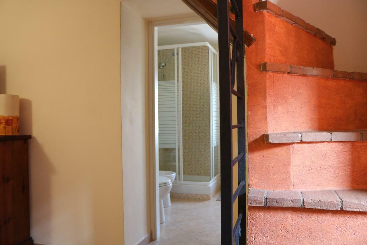 Casa Vacanze Elena Rometta ภายนอก รูปภาพ
