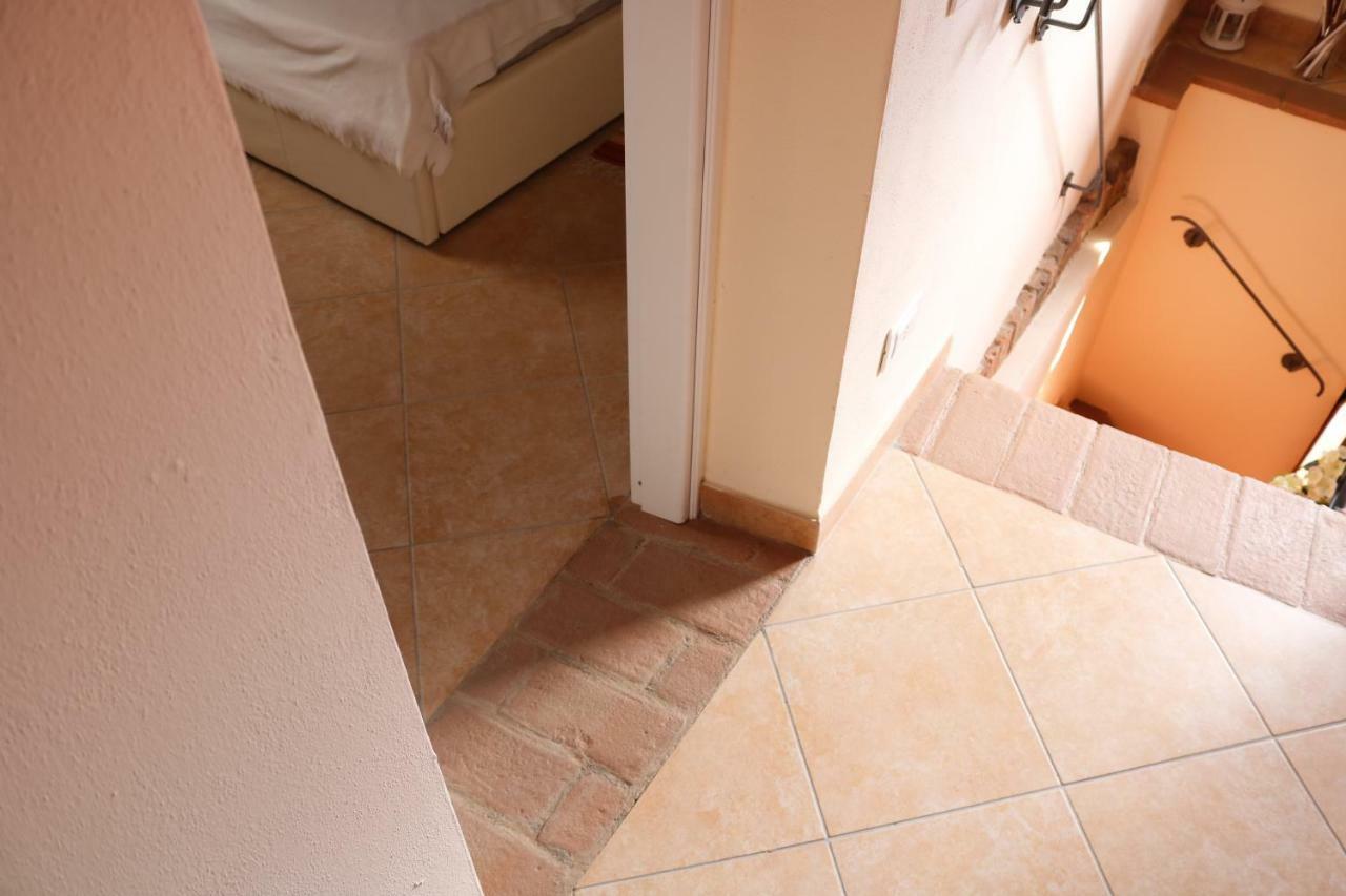Casa Vacanze Elena Rometta ภายนอก รูปภาพ